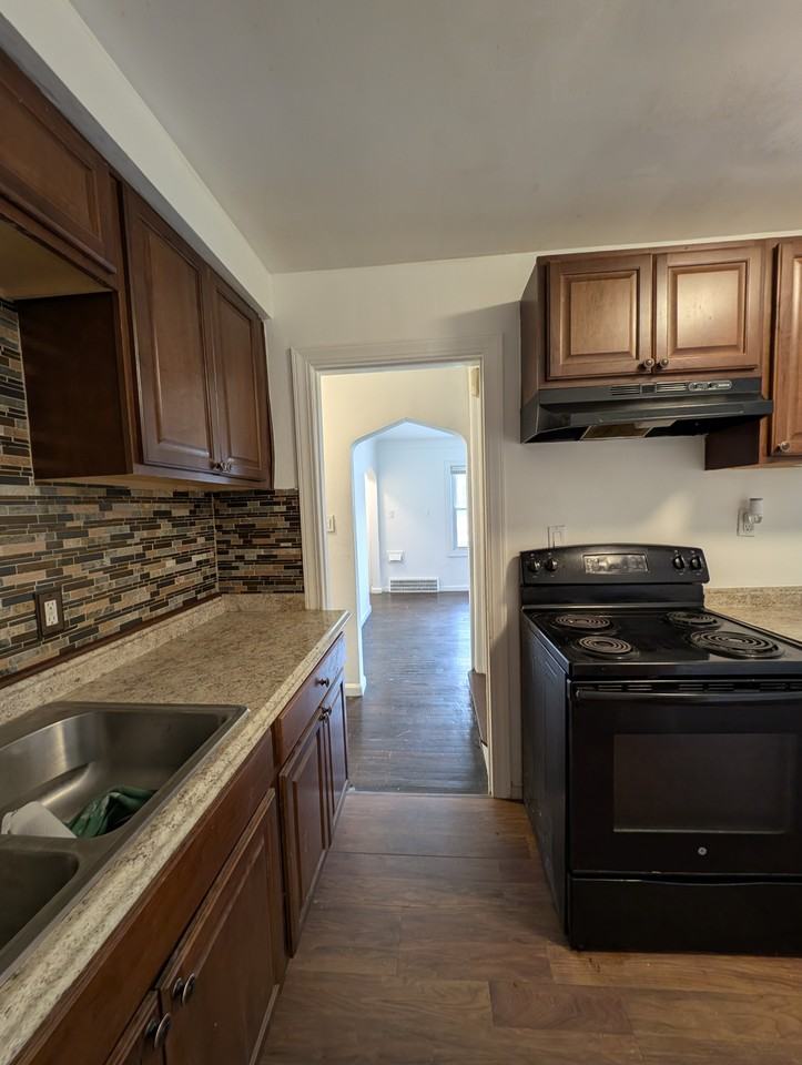 20242 Ward Avenue #1 - Photo 6 of 19