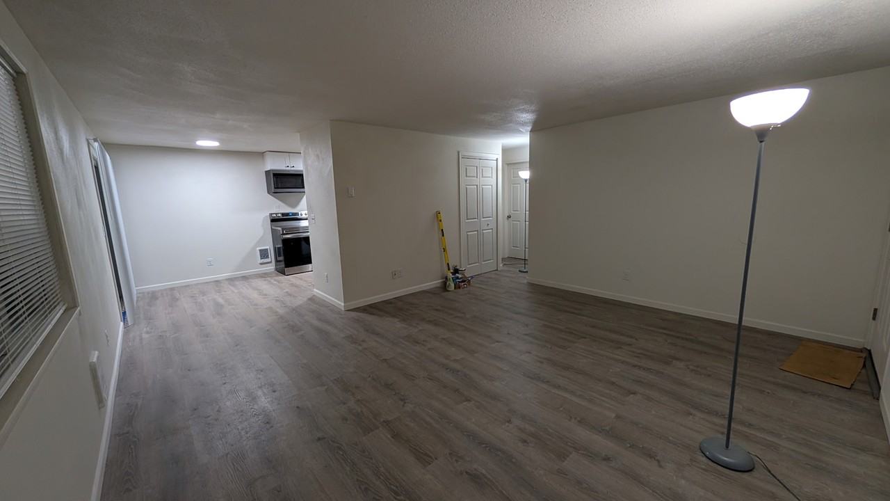 2912 R Street #1 - Photo 2 of 11