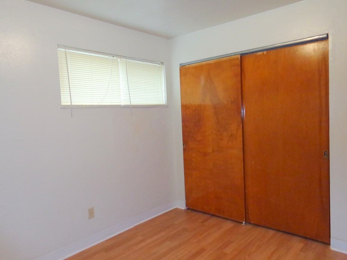 4381 Chippewa St #4381B - Photo 7 of 11