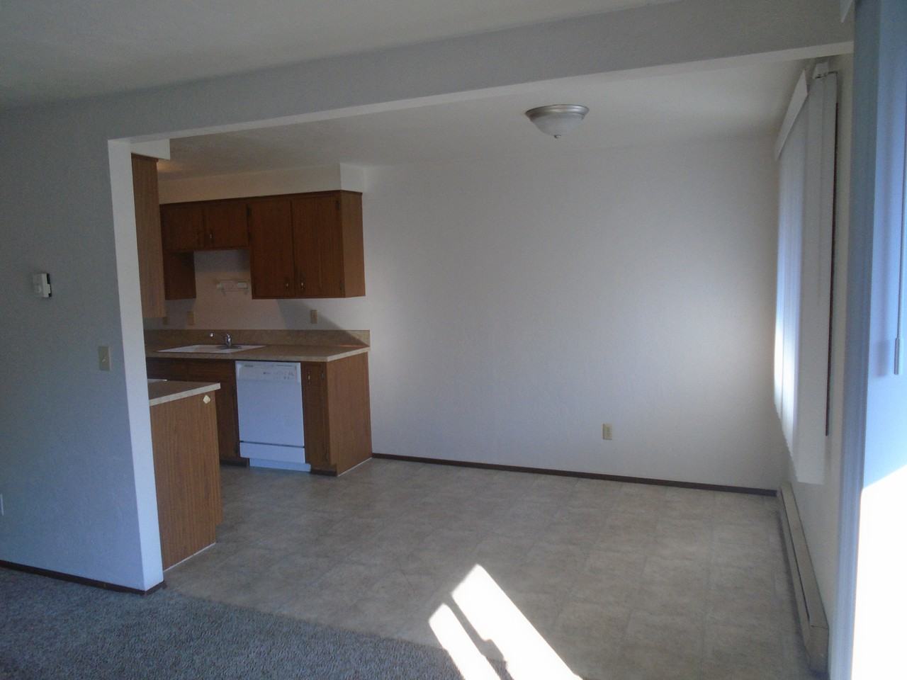 456 San River Apartments456 North 4th Avenue, #4 - Photo 5 of 25