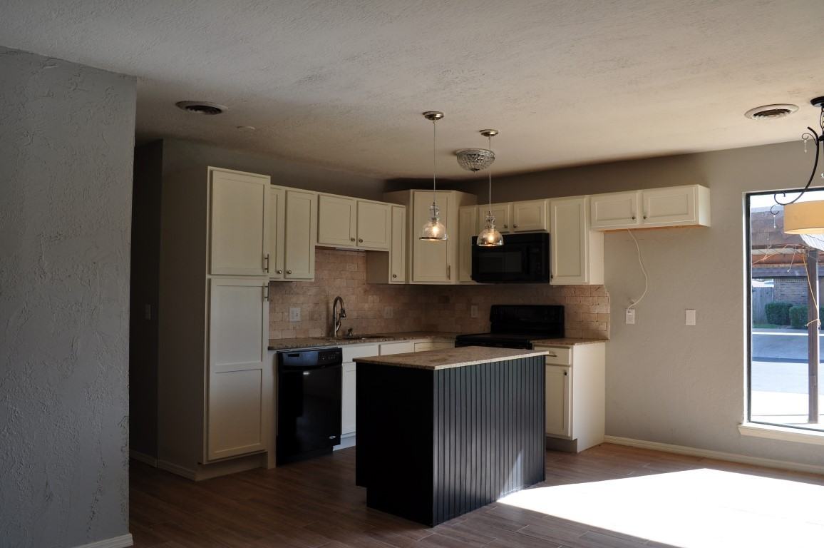 6805 Northwest 63rd Terrace #1 - Photo 7 of 14