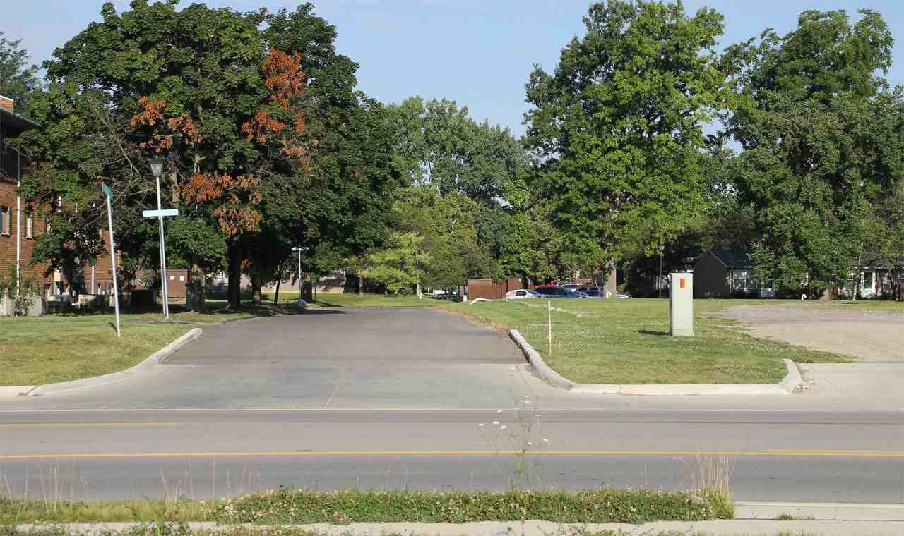 1157 1157 Farmhurst - 1 #1 - Photo 3 of 3