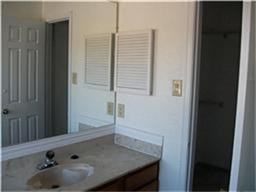 4800 W Lovers Ln #1 - Photo 7 of 8