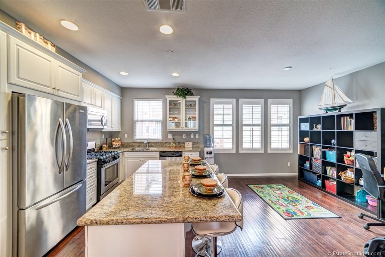 1862 Hazel Ct #1 - Photo 3 of 19