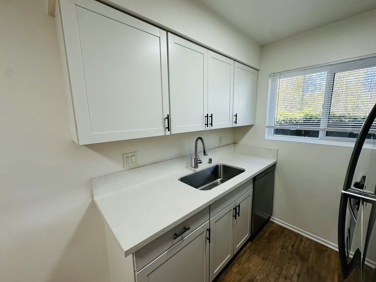 201 Ladera St #03 - Photo 2 of 10