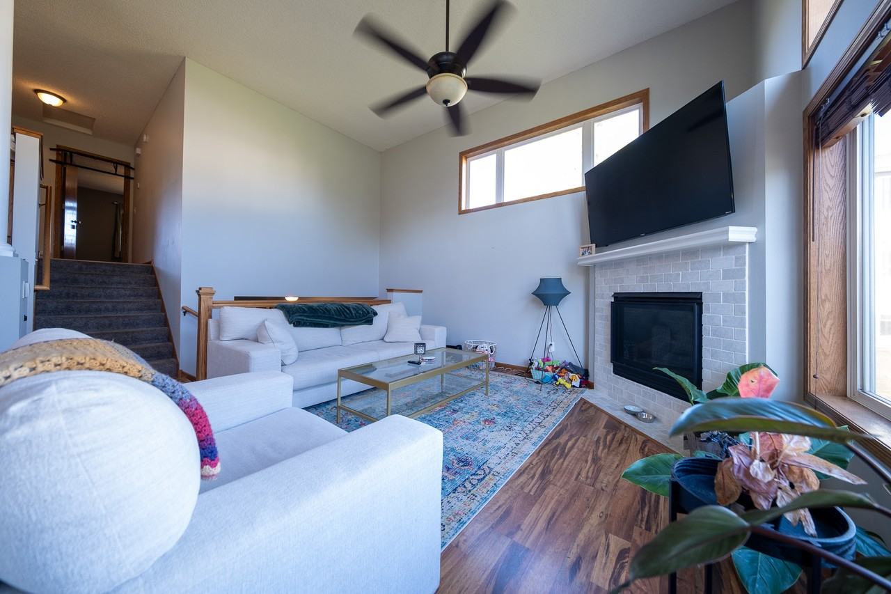 18904 Inca Ave #1 - Photo 5 of 33