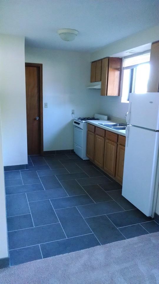 2400 Larpenteur Ave W Apt 9b #B09 - Photo 4 of 4