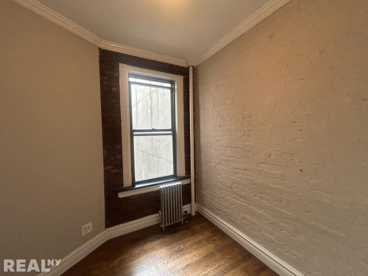 East 13th Street #5E - Photo 5 of 5