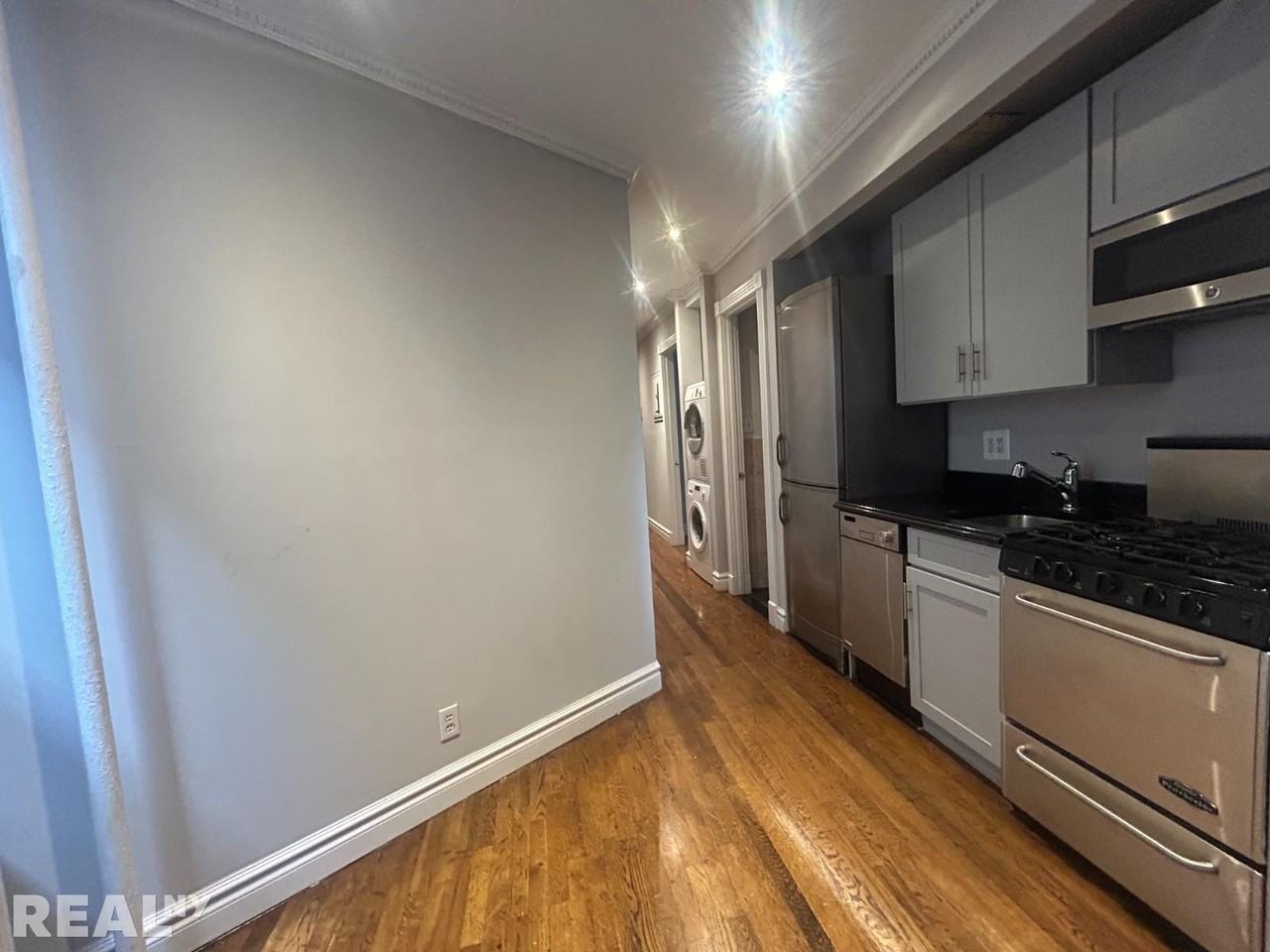 East 13th Street #5C - Photo 2 of 4