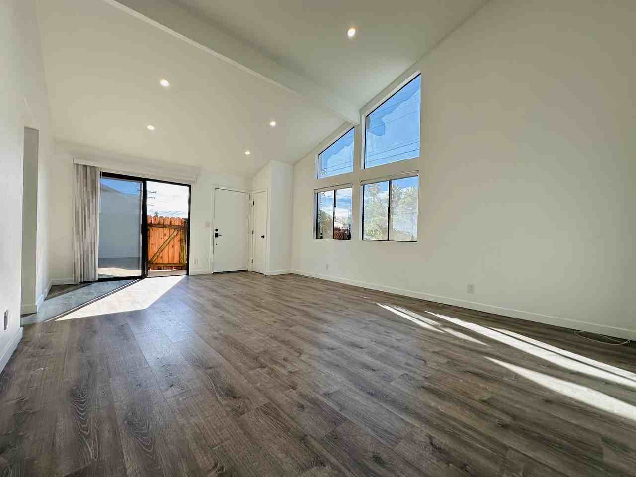 830 Olive St #830-1 - Photo 2 of 9