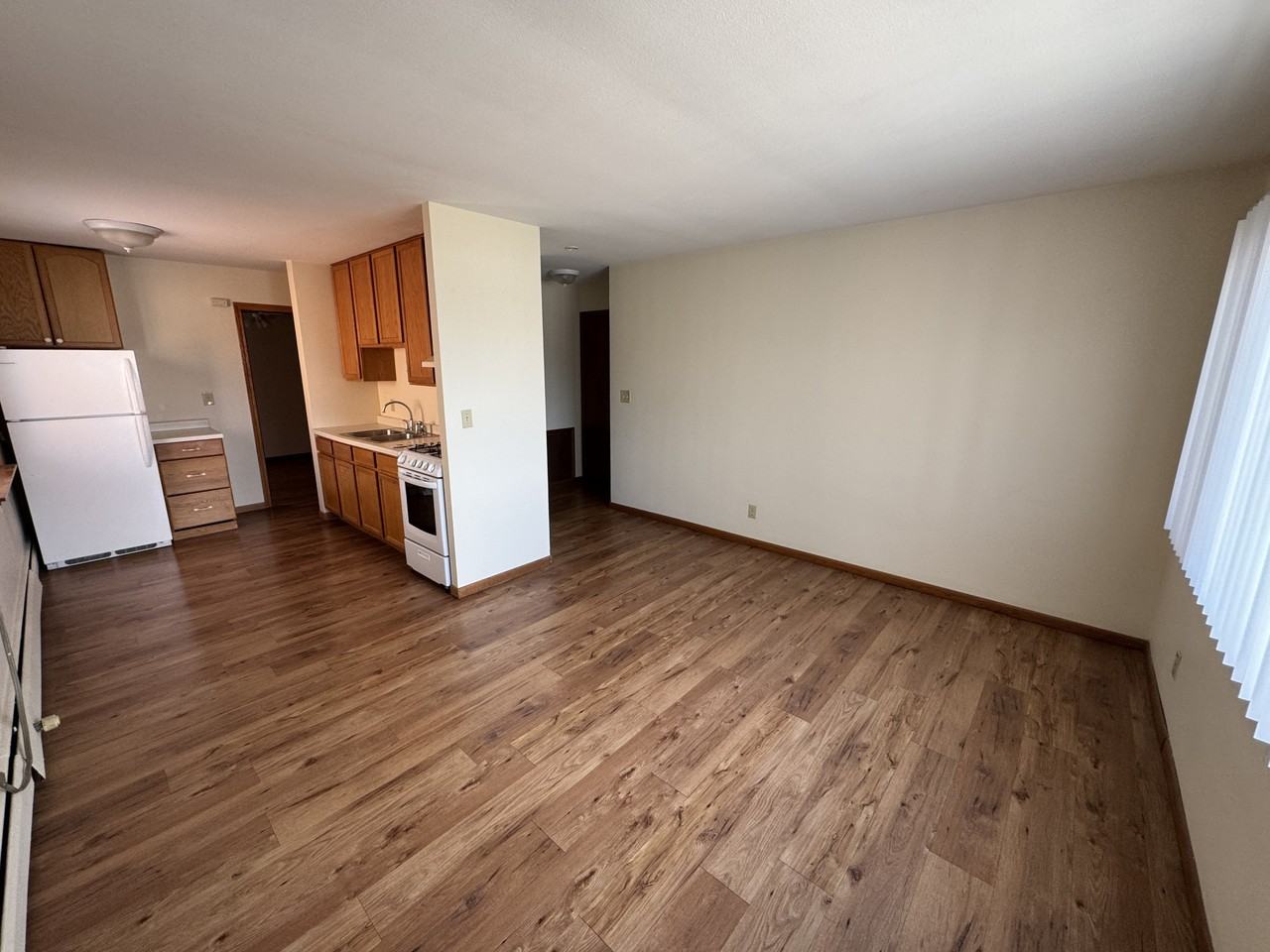 1634 Eustis Street #08