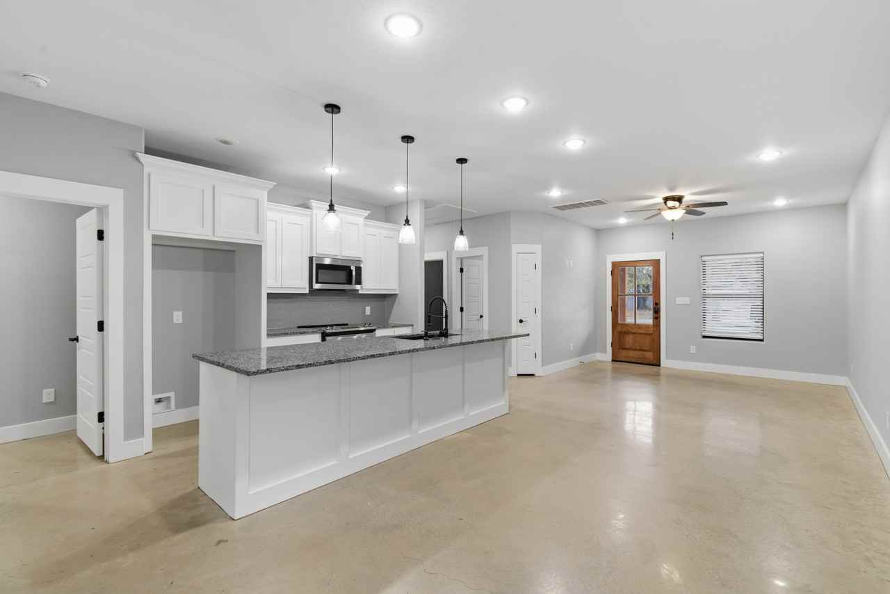 116 West Harrison Street #1 - Photo 6 of 25