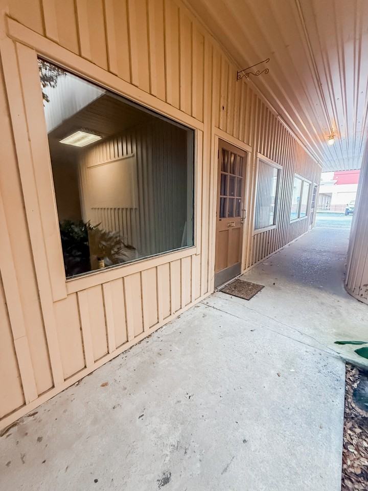 2646 Crawfordville Hwy #1 - Photo 6 of 21