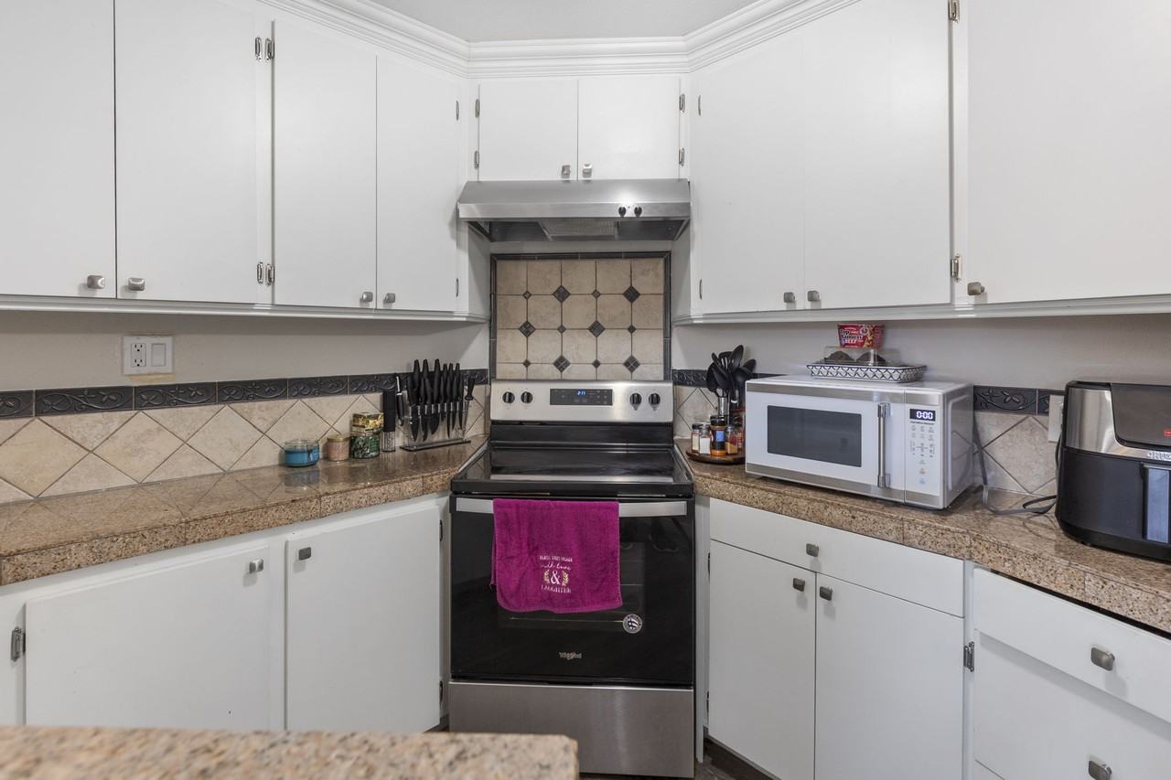 475 N Midway Dr #137 - Photo 7 of 21