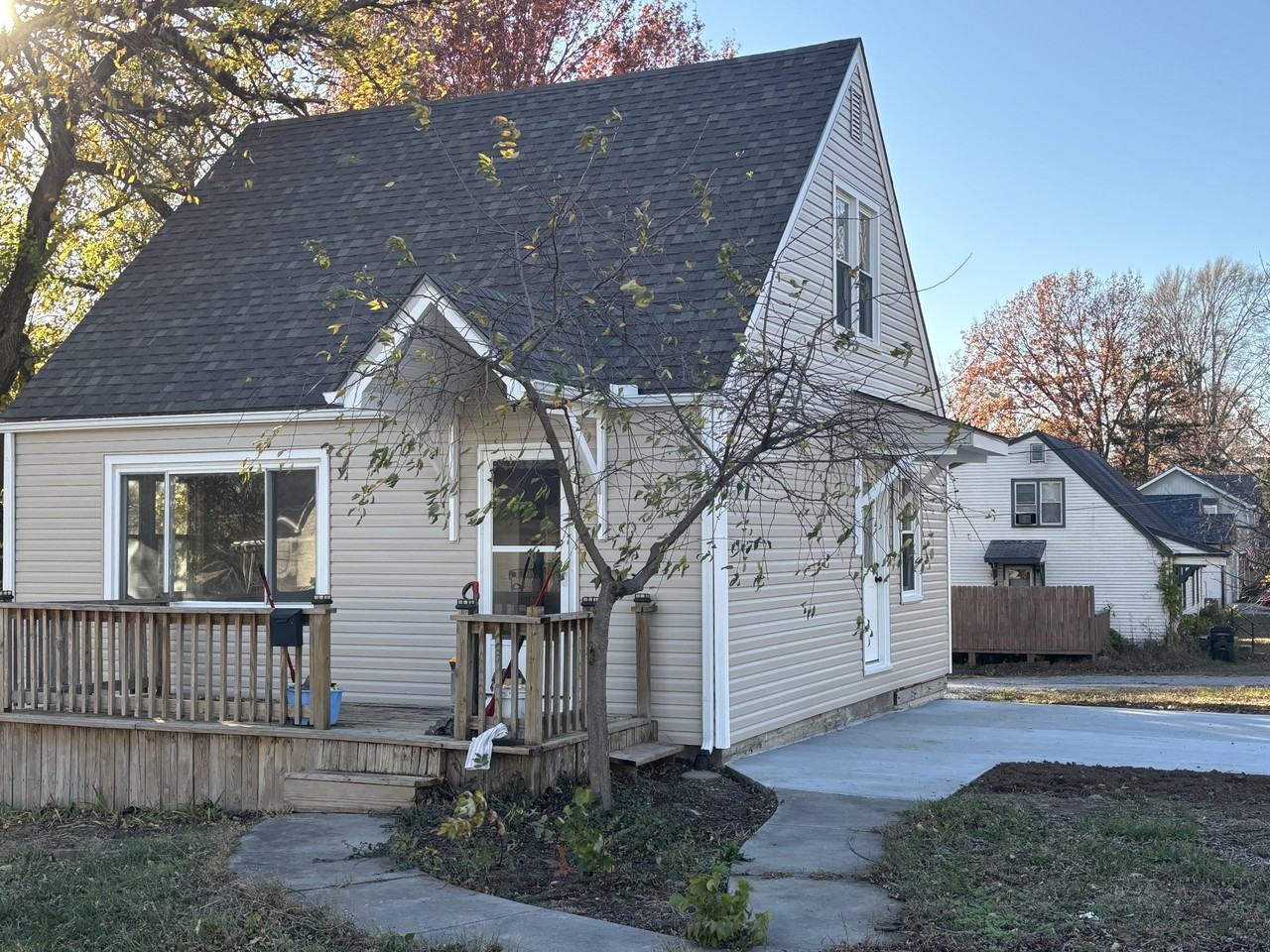 923 N 10th St #1 - Photo 2 of 8