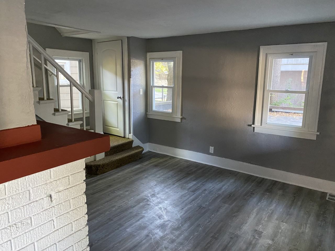 1243 Portage Avenue - Photo 2 of 8