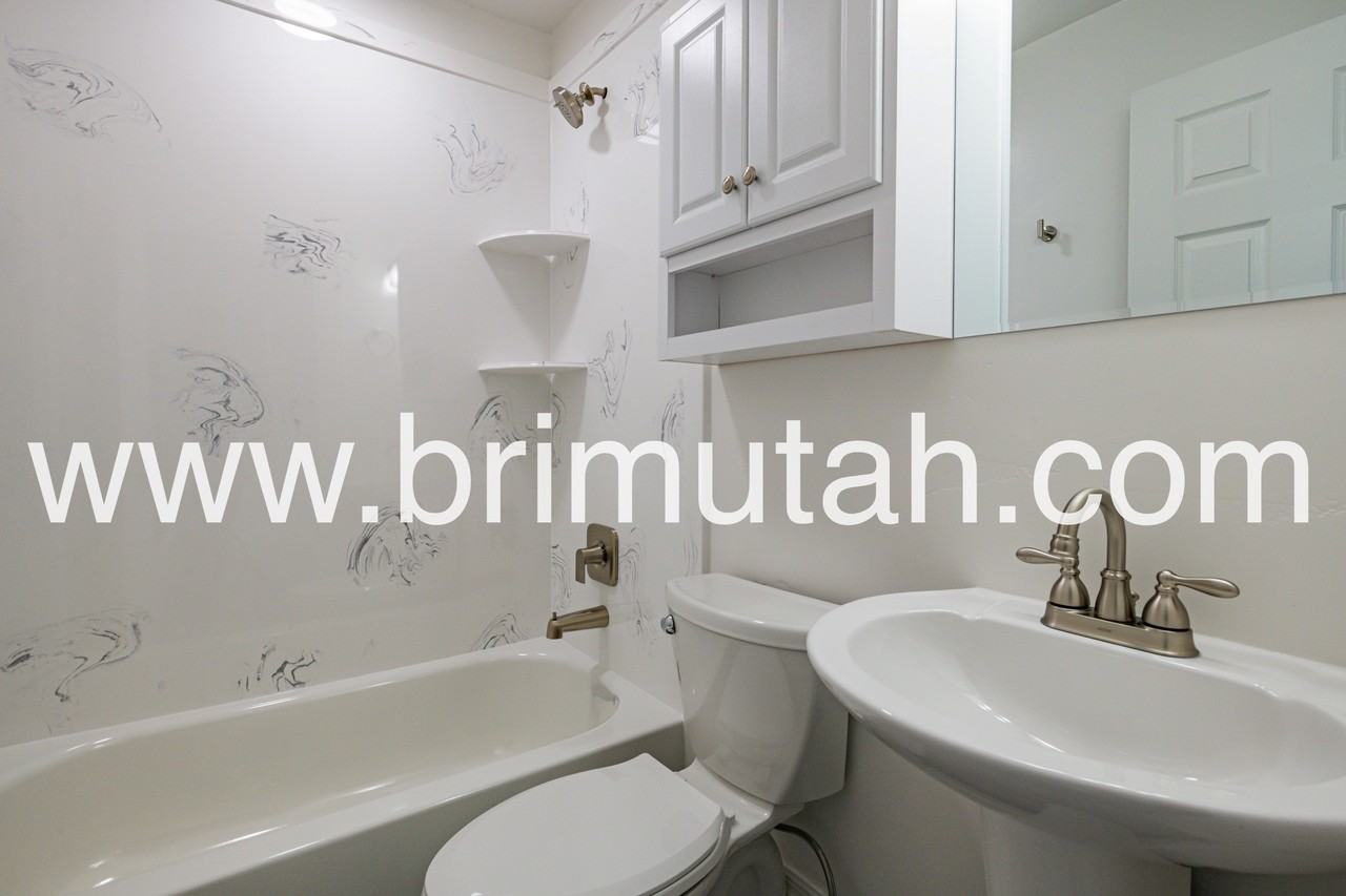 243 S 300 E #1 - Photo 6 of 13