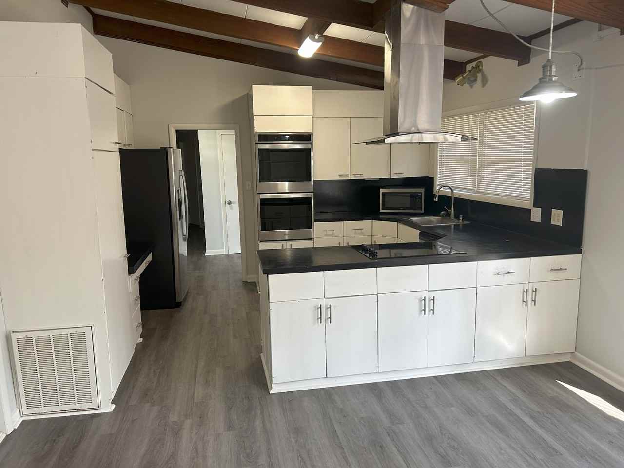 1701 Mountainbrook Dr Se #1 - Photo 3 of 14