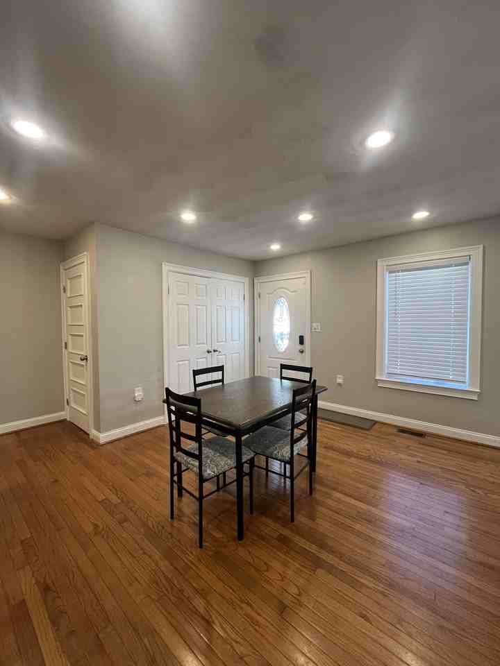 2627 Mckann Avenue #3 - Photo 4 of 10