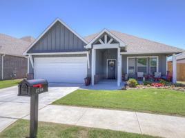 featured image of 2705 West Madison Street #1