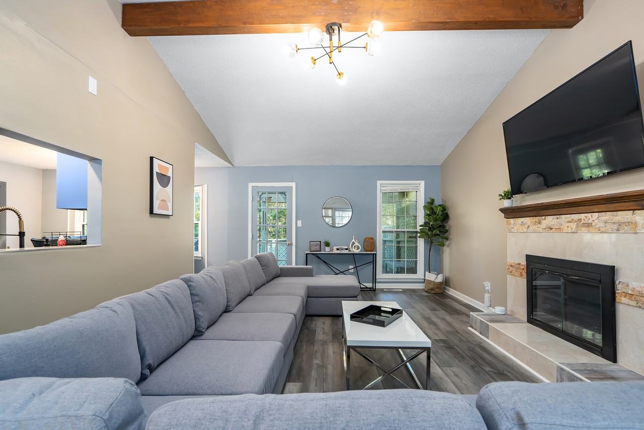 13115 Chaney Thompson Road Southeast #1 - Photo 2 of 23