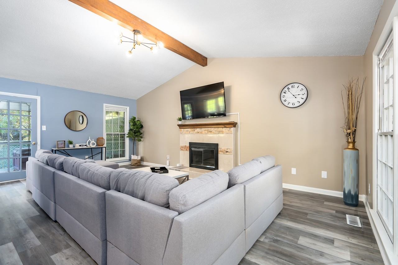 13115 Chaney Thompson Road Southeast #1 - Photo 5 of 23