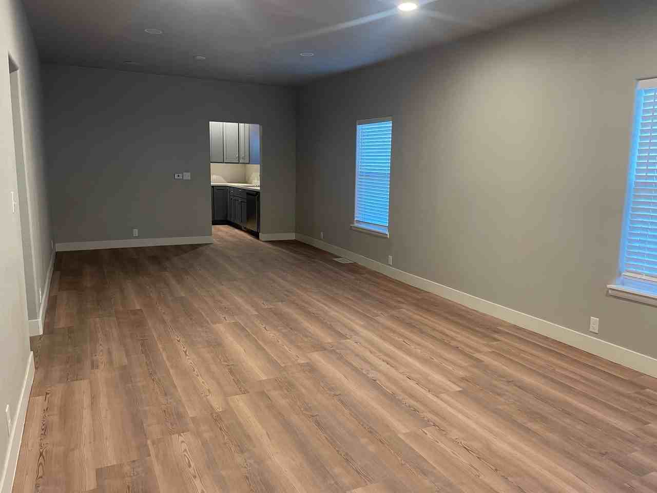 212 South Selig Avenue #212-8-5 - Photo 4 of 5