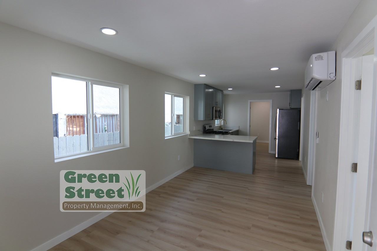 3849 Menlo Avenue #3851 - Photo 2 of 26