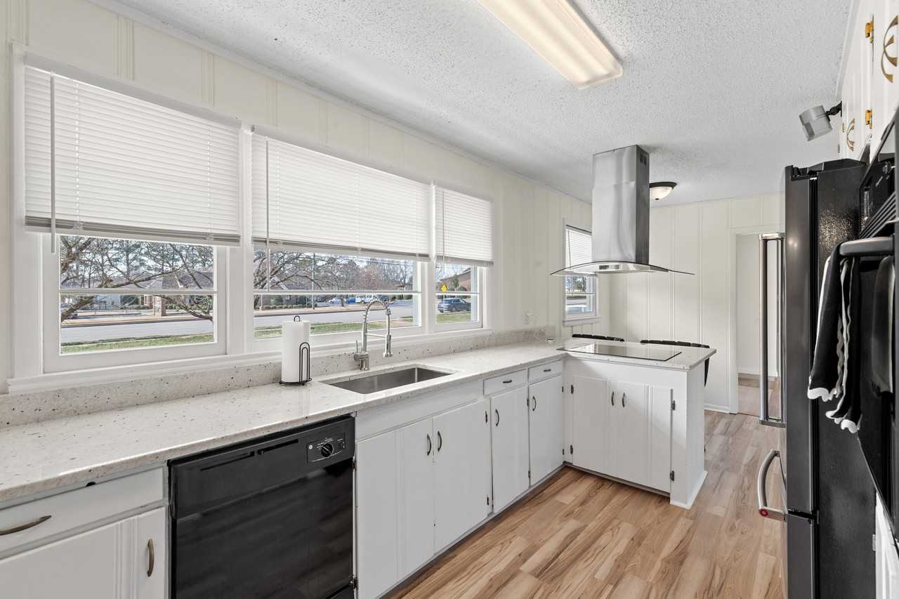 8009 Whitesburg Dr Se #1 - Photo 4 of 21