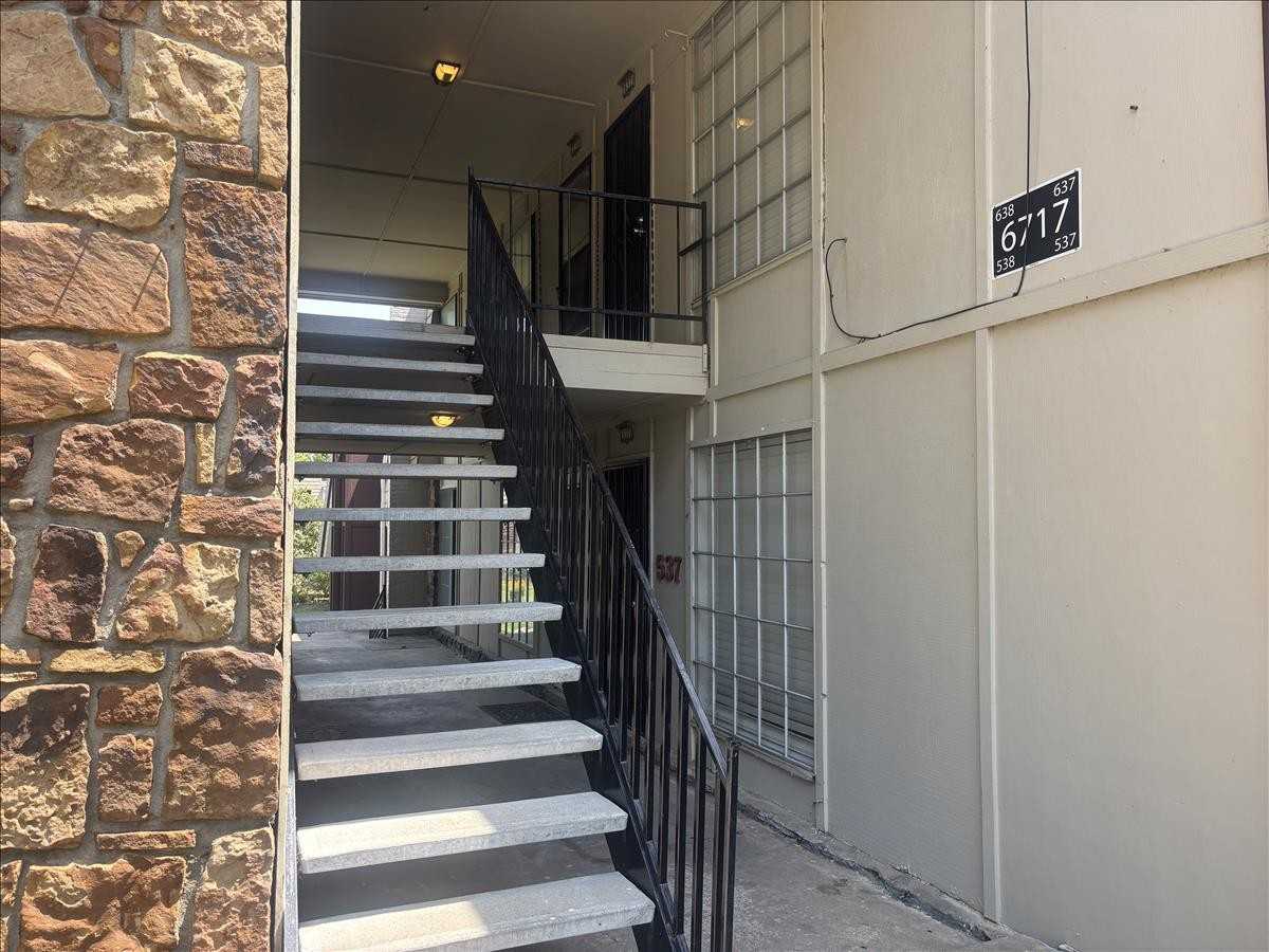 6717 South Richmond Avenue East #1 - Photo 2 of 22