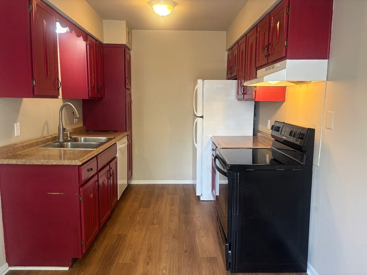 6717 South Richmond Avenue East #1 - Photo 5 of 22