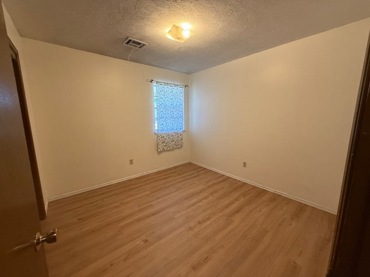 1101 Northwest 103rd Street #1 - Photo 6 of 26