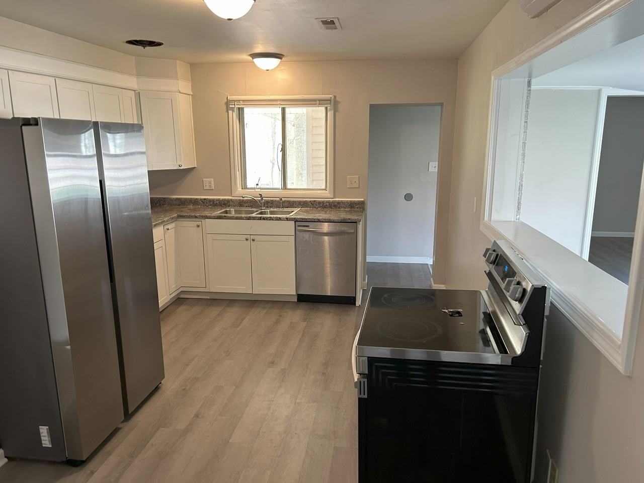 1707 Buena Vista Circle Southeast #1 - Photo 4 of 10