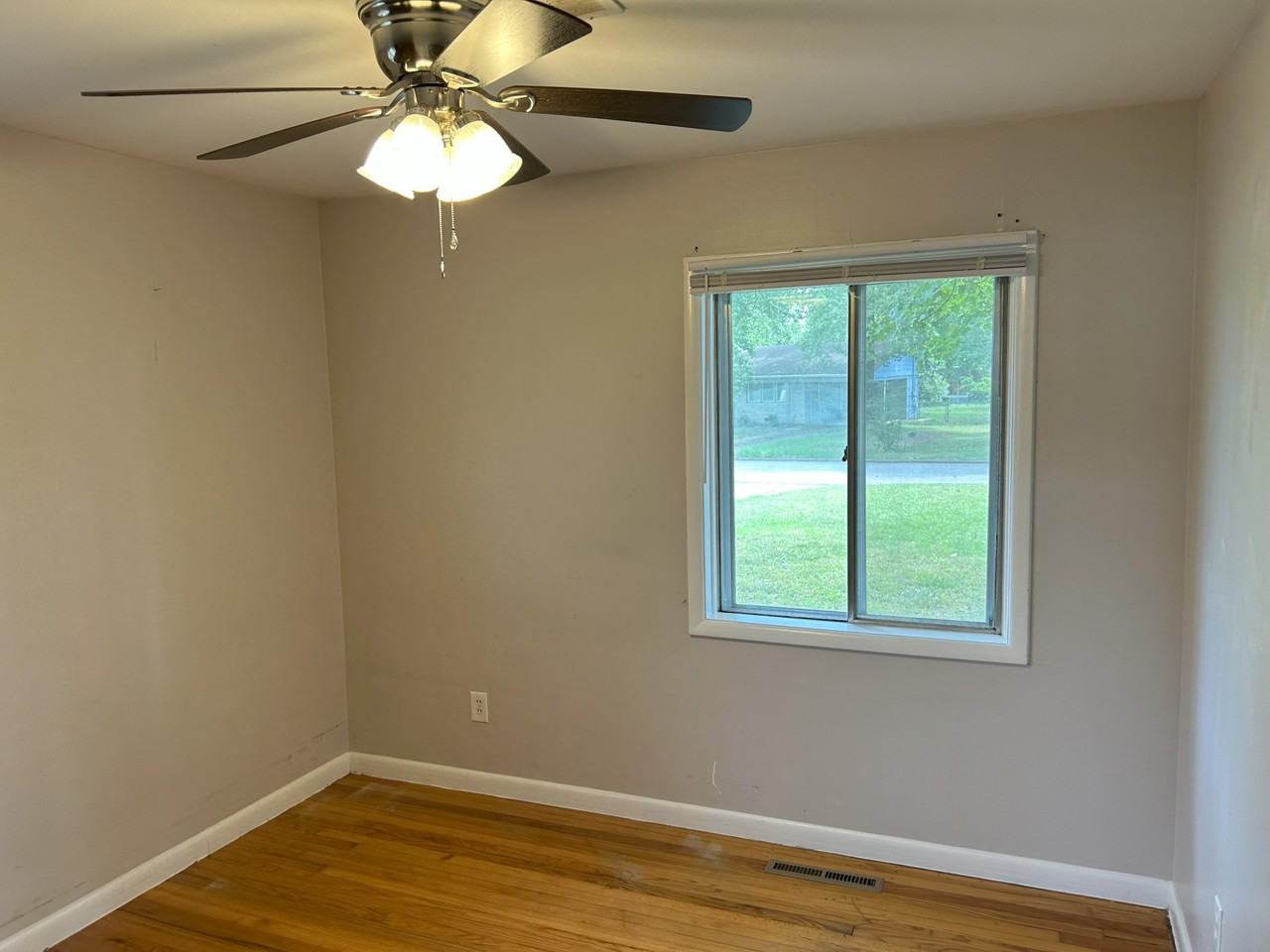 1707 Buena Vista Circle Southeast #1 - Photo 5 of 10