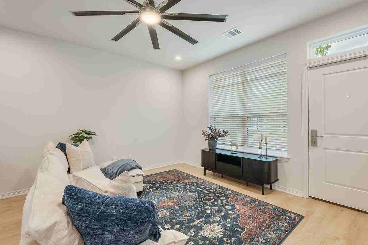 208 Richards Street #A - Photo 3 of 14