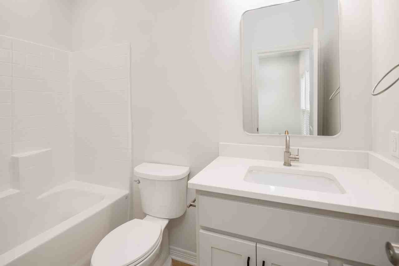 212 Richards Street #A - Photo 6 of 26