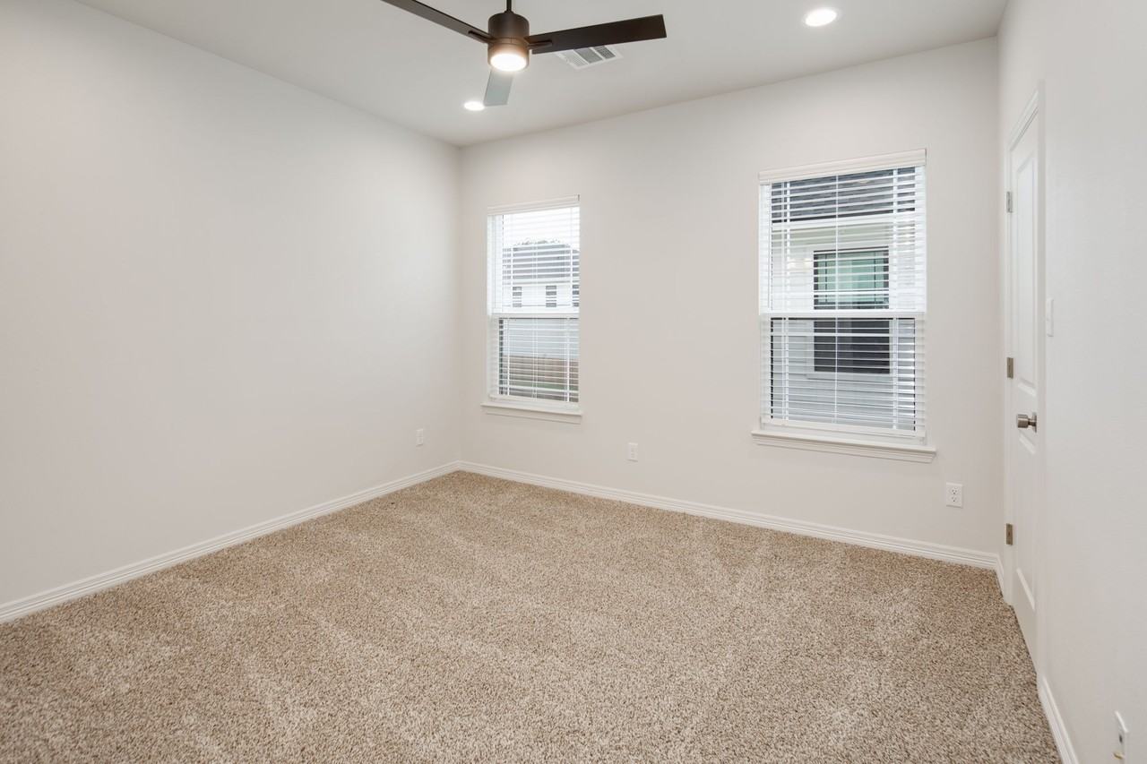 258 Richards Street #1 - Photo 4 of 26