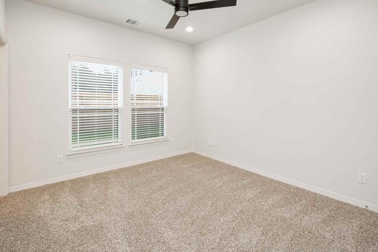 258 Richards Street #1 - Photo 7 of 26