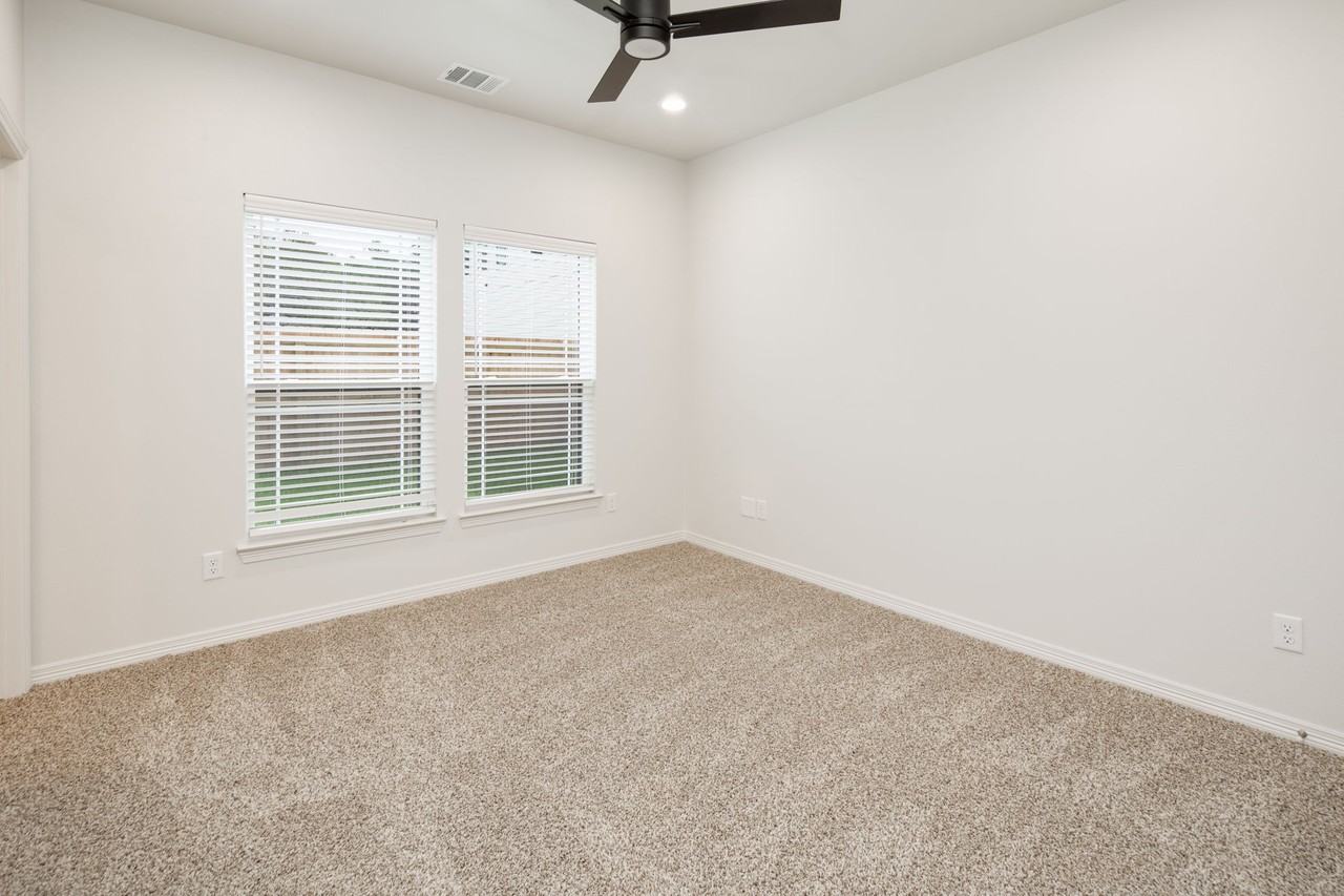 268 Richards Street #1 - Photo 7 of 26