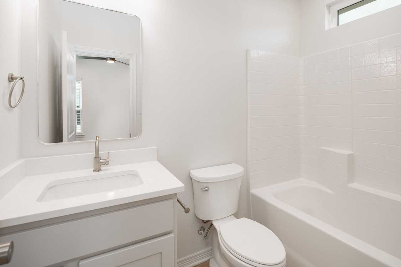 2105 Crest Street #1 - Photo 5 of 26