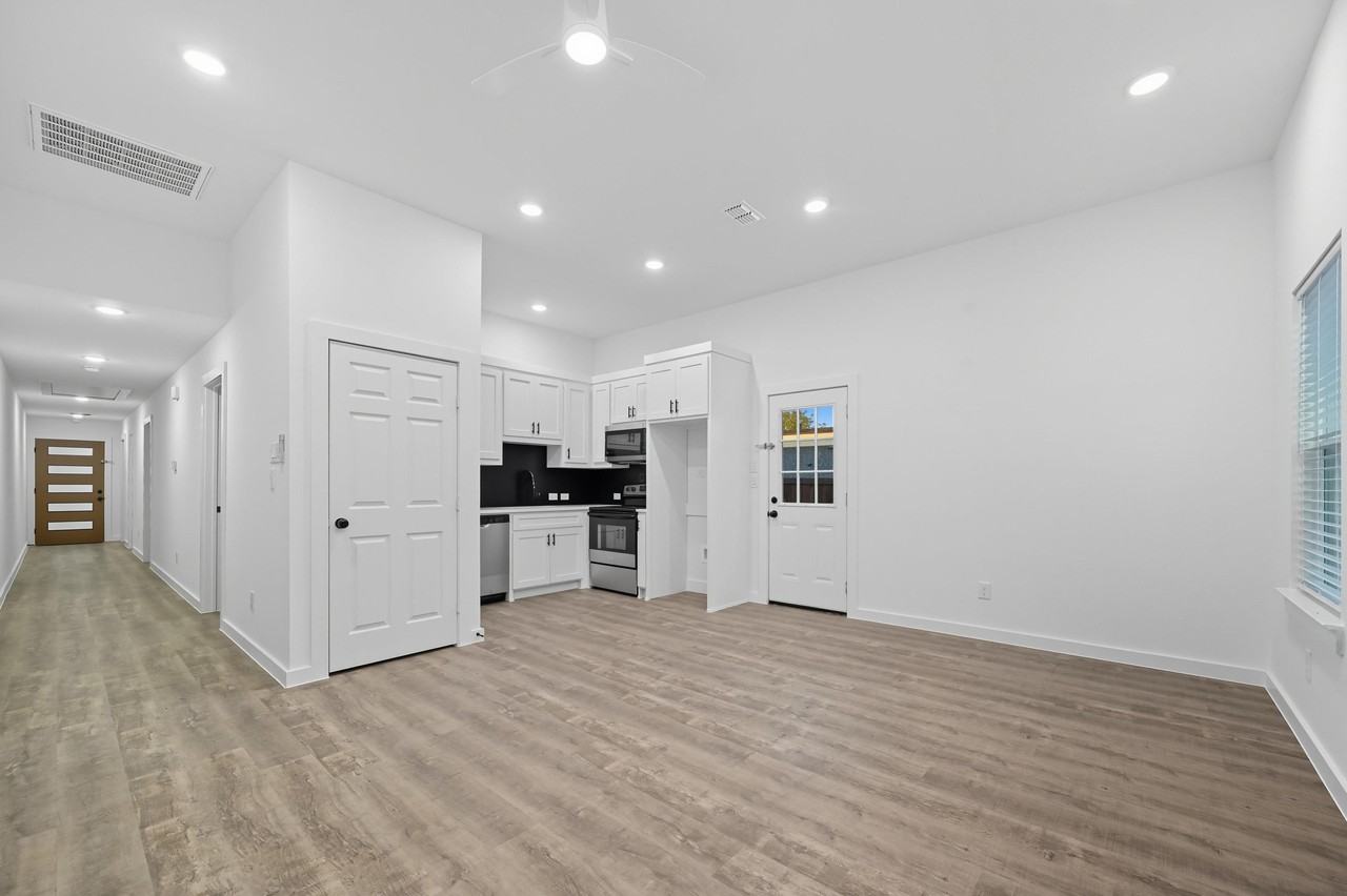 1315 1315 Oneal Street; Commerce TX 75428 - B #B - Photo 2 of 17