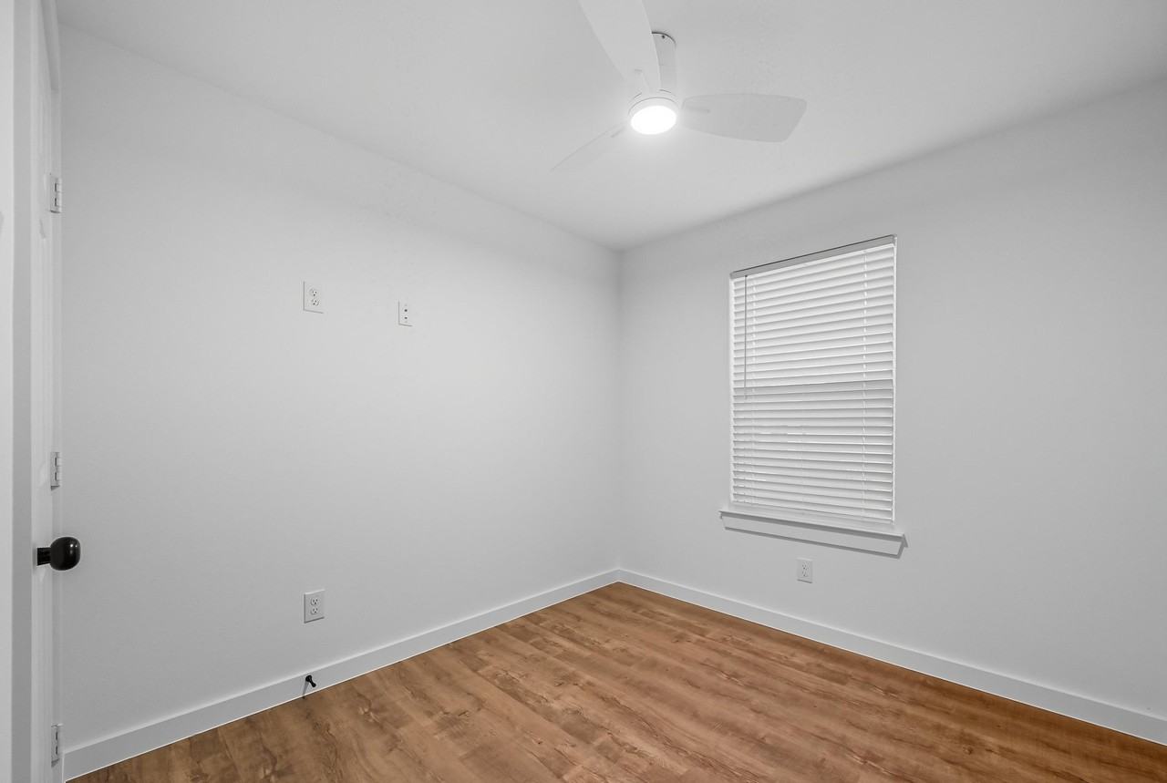 1315 1315 Oneal Street; Commerce TX 75428 - B #B - Photo 6 of 17