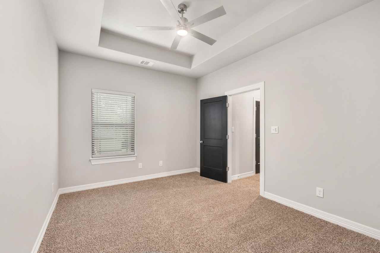 504 Cooner Street #A - Photo 4 of 25