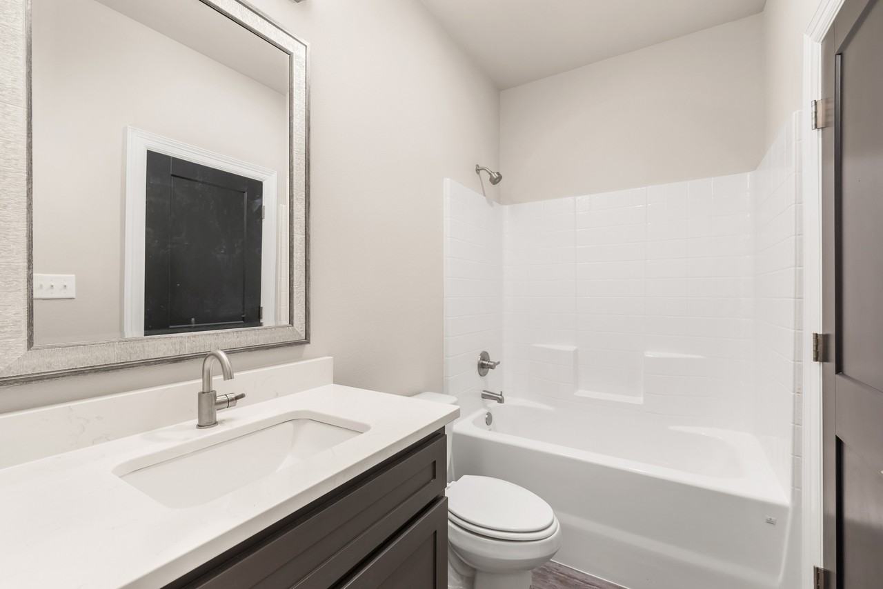 504 Cooner Street #A - Photo 5 of 25