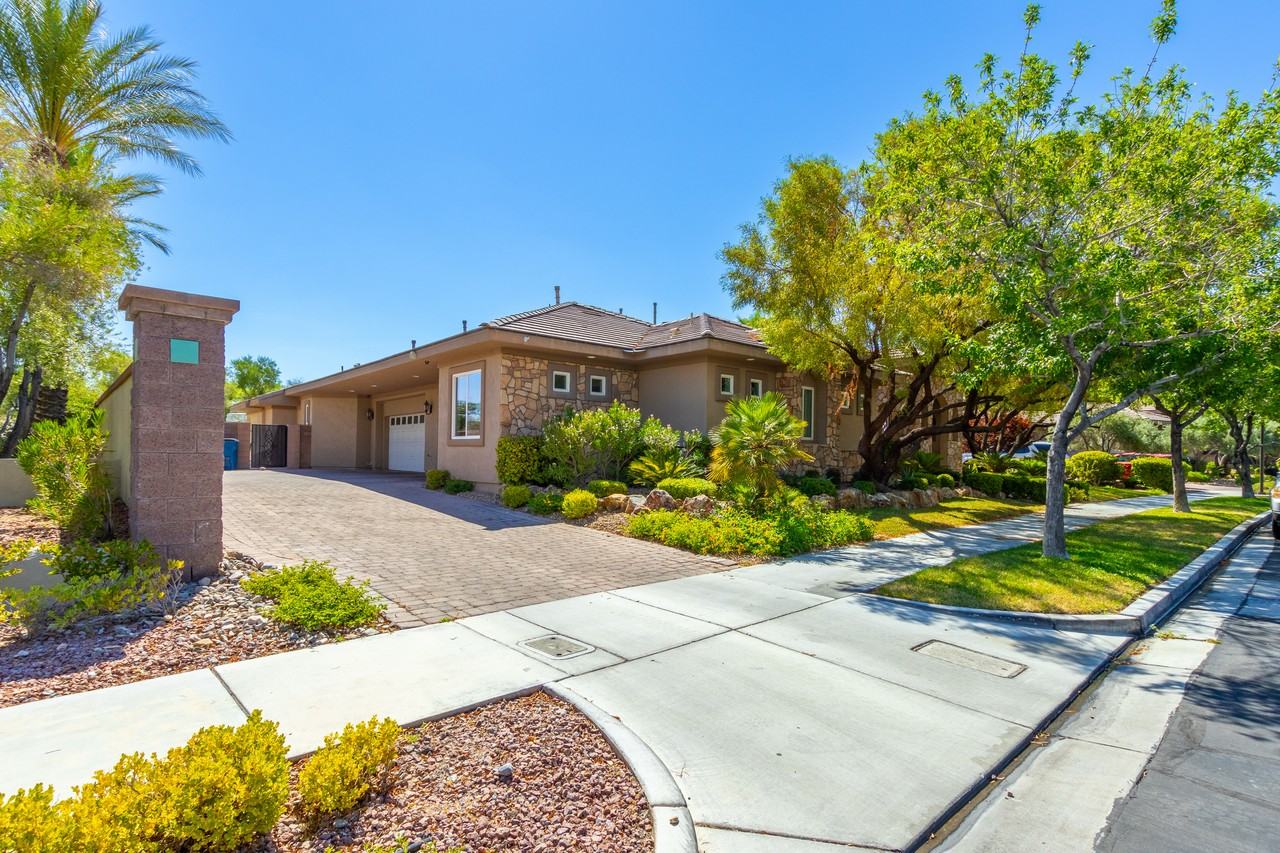 2960 American River Ln #1 - Photo 2 of 50