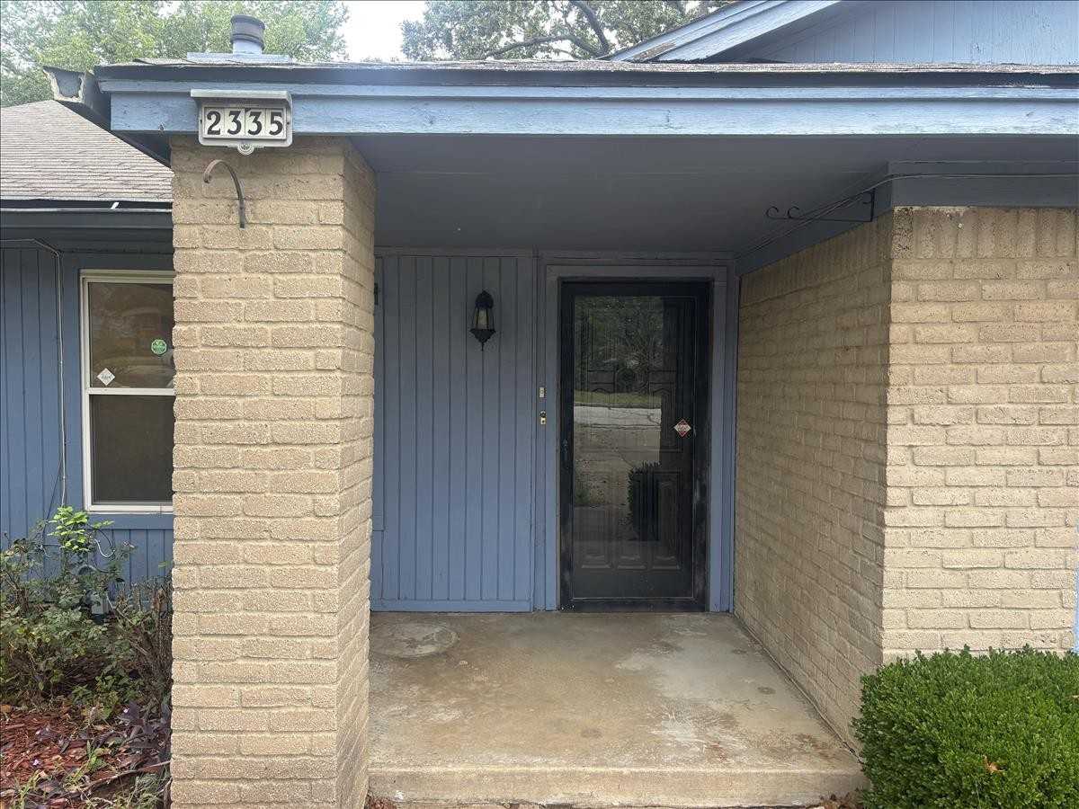 2335 West Tecumseh Street #1 - Photo 2 of 32