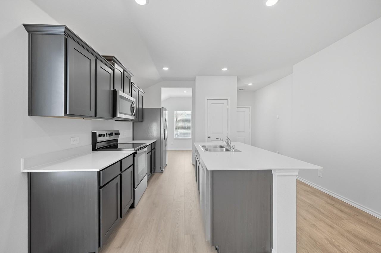 3427 Rendezvous Way #1 - Photo 3 of 20