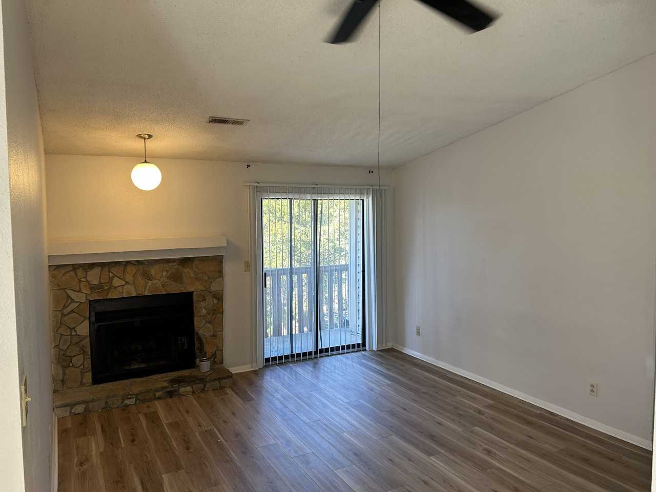 3615 N Crestview Dr Nw #2 - Photo 4 of 11