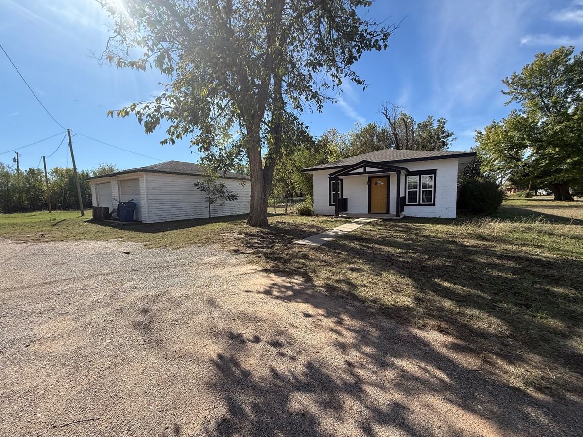 105 S Magnolia #1 - Photo 2 of 30