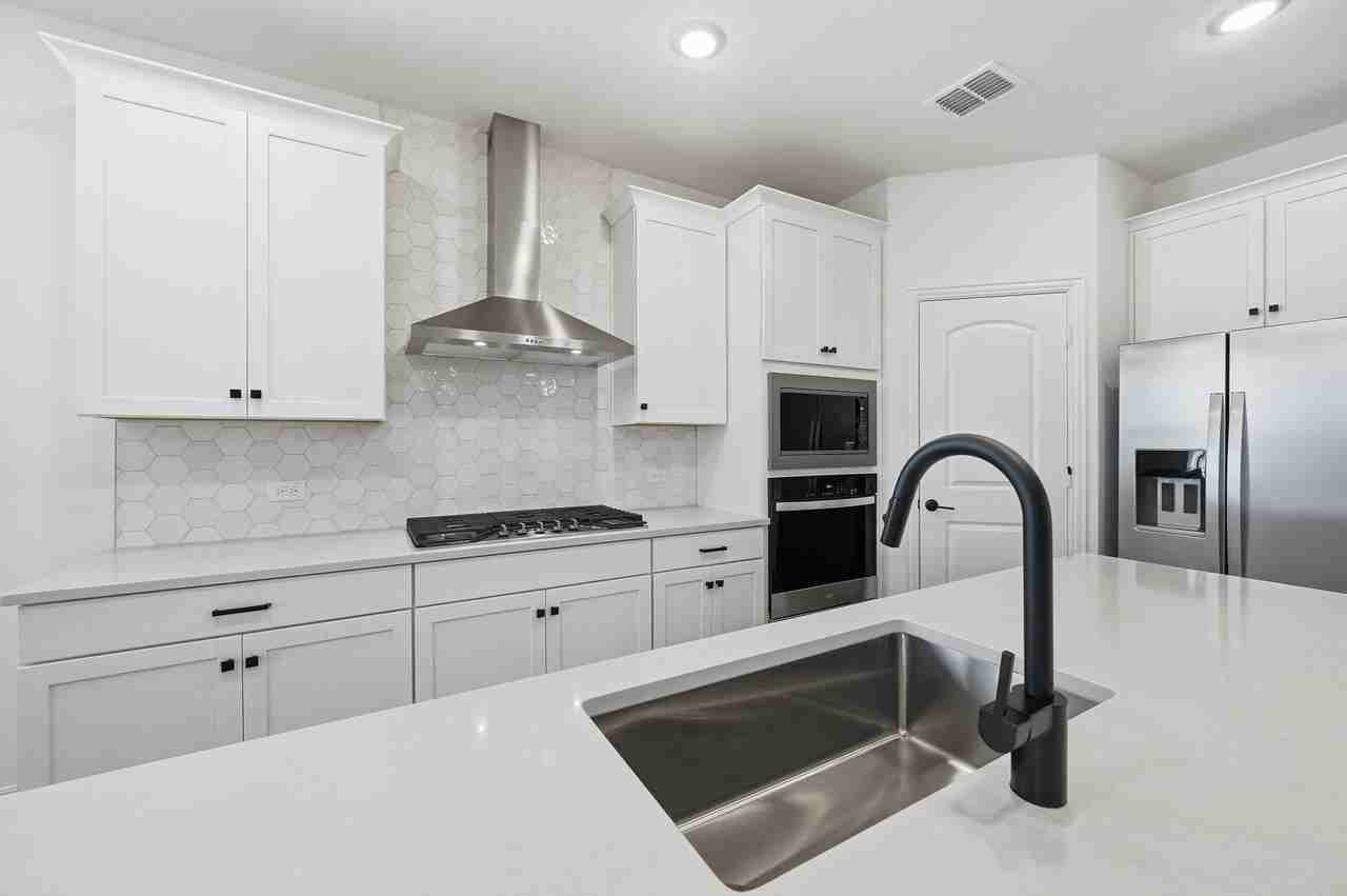 765 765 Brozgold Avenue; Midlothian 76065 #1 - Photo 5 of 33